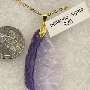 Polished Agate Pendant Necklace with Gold Chain